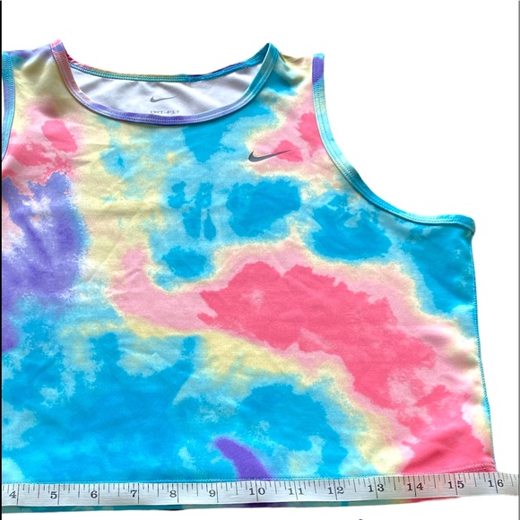 Nike Dri-FIT Training Crop Top - Picture 6 of 7